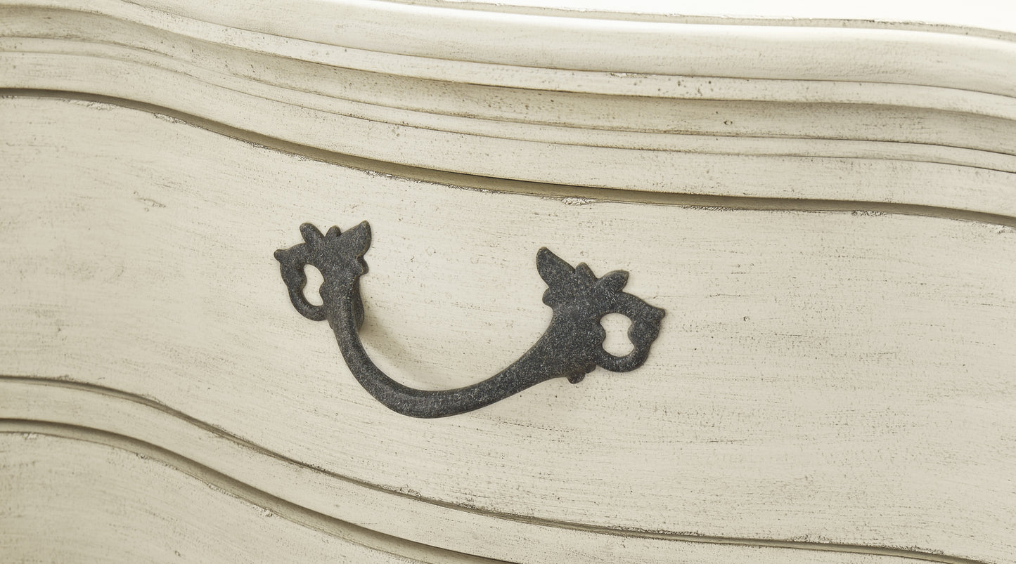 Cómoda y espejo Arlendyne