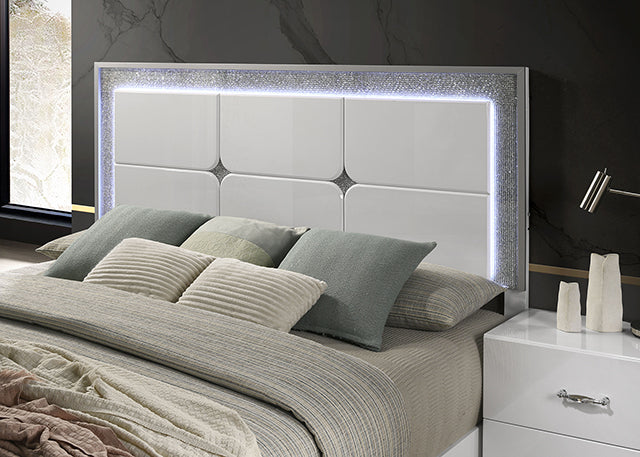 Stoholm - Queen Bed
