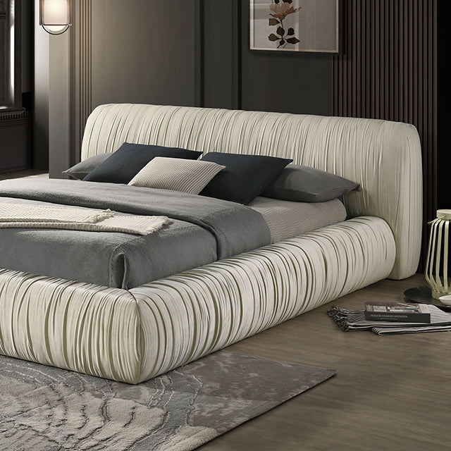 Palmdale - E.King Bed