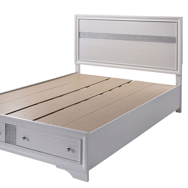 Chrissy - 5 Pc Queen Bedroom Set