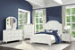 Whitehaven - 4 Pc Queen Bedroom Set