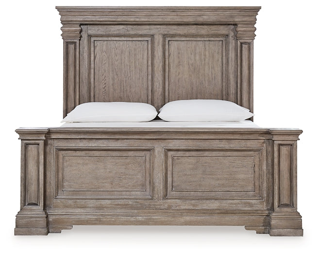 Blairhurst California King Panel Bed with Mirrored Dresser