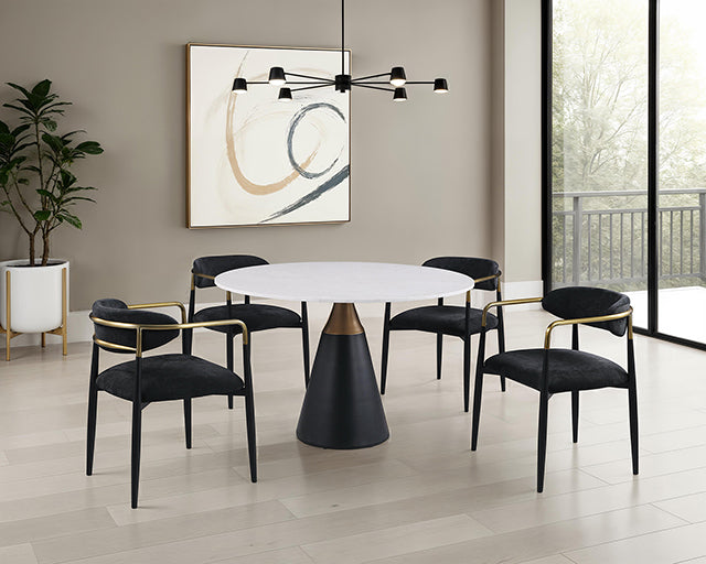 Hobro - 5 Pc. Dining Table Set