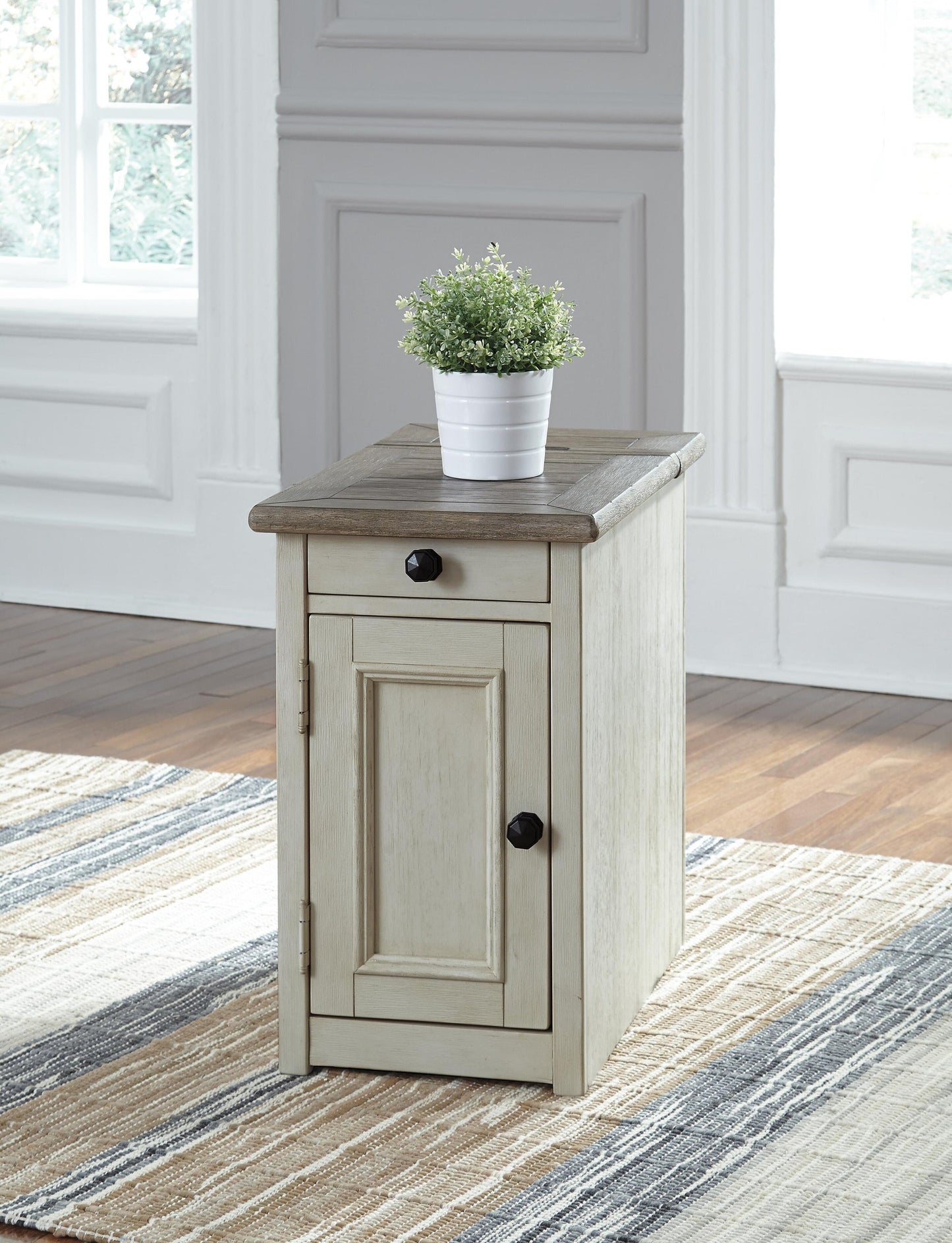 Mesa auxiliar con silla Bolanburg