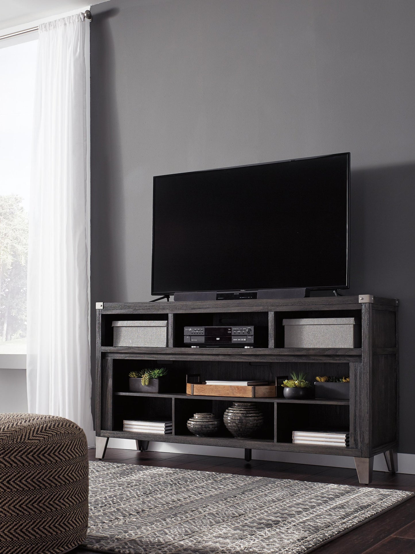 Mueble de TV LG Todoe con opción de chimenea