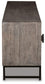 Gabinete con acento Treybrook