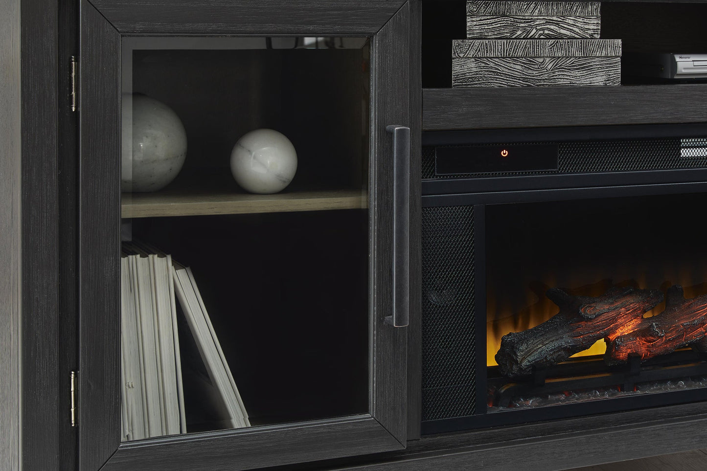Mueble de TV Foyland de 83" con chimenea eléctrica
