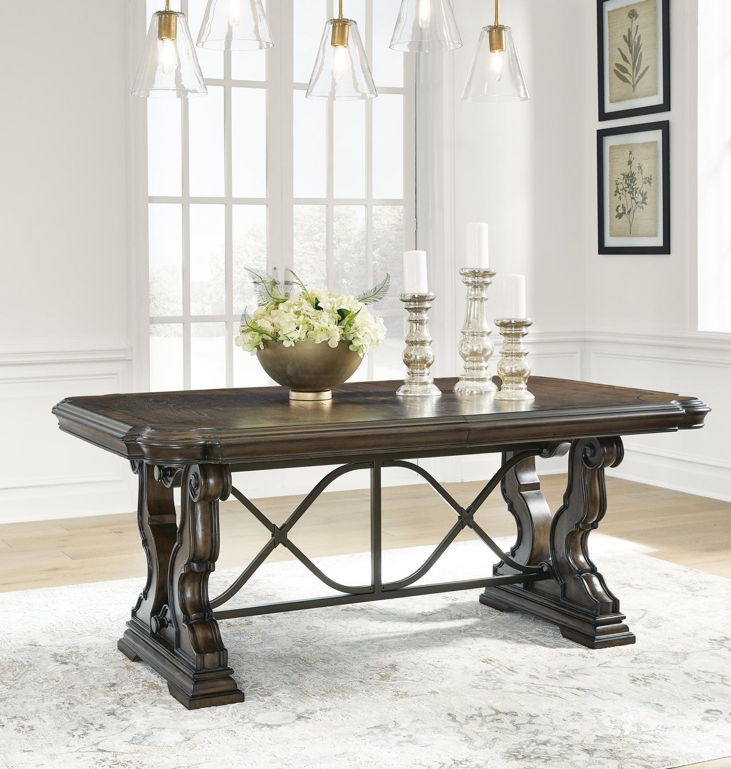 Mesa extensible de comedor Maylee