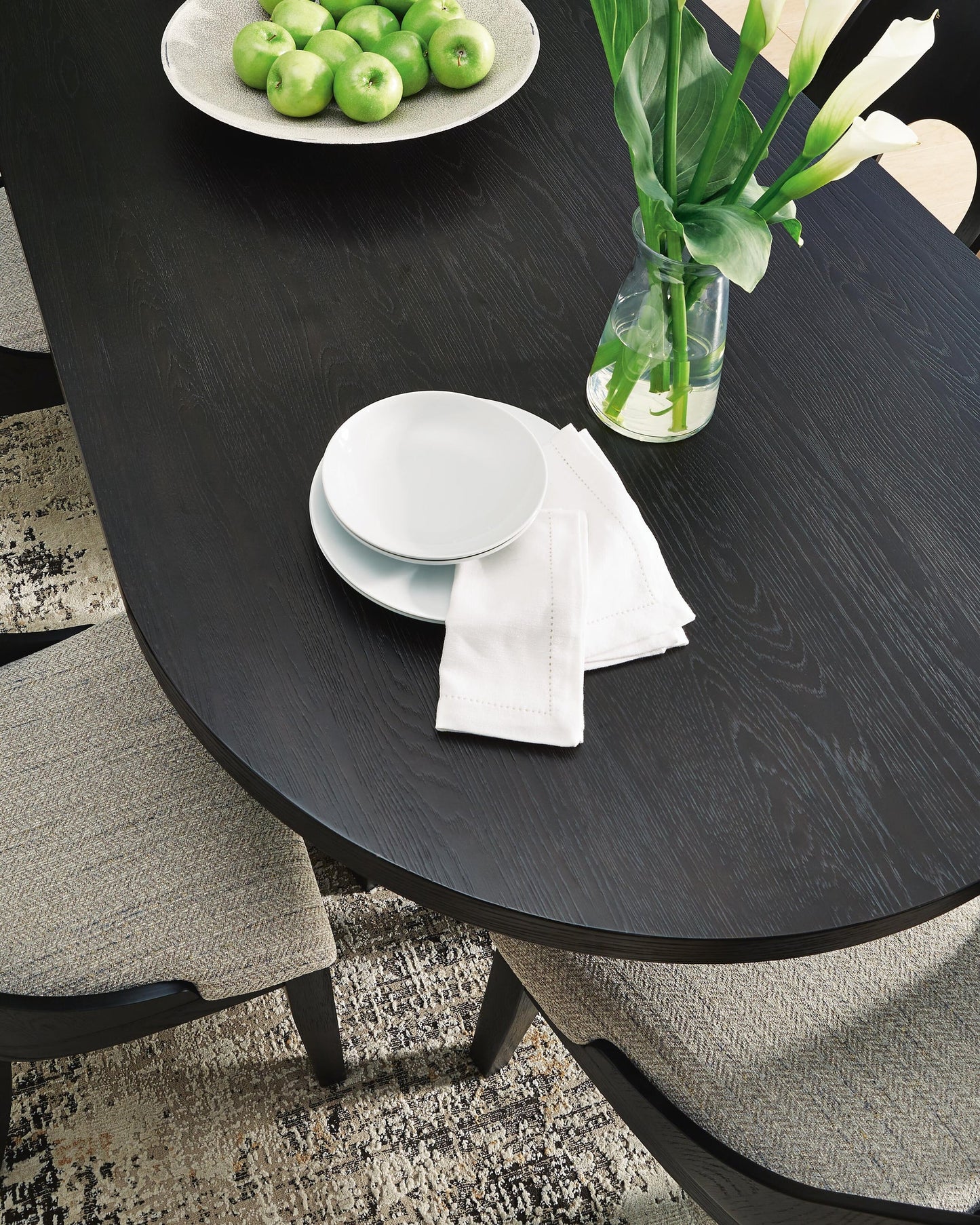 Mesa de comedor ovalada Rowanbeck