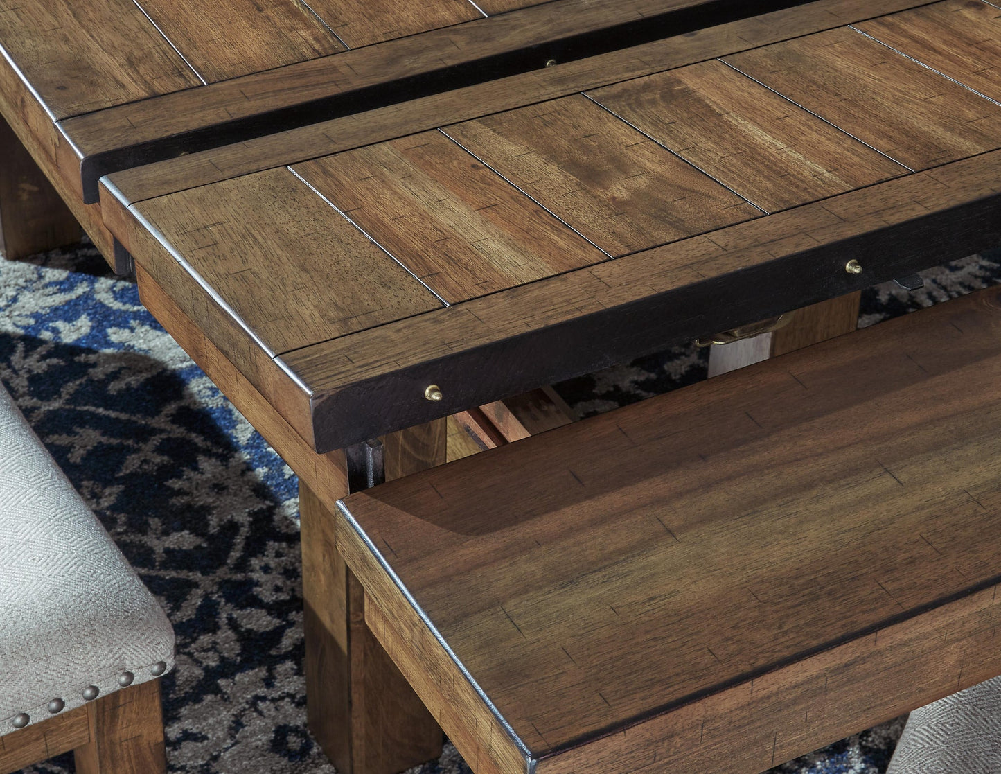 Mesa de comedor y 4 sillas Moriville