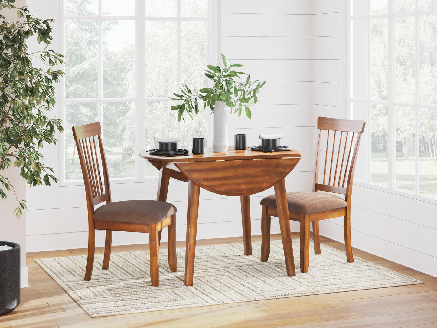 Mesa de comedor y dos sillas Berringer