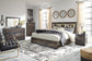 Cama con estantes para libros y tocador con espejo Drystan King