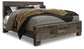 Cama King con paneles Derekson, tocador con espejo, cómoda y mesita de noche