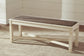 Mesa de comedor Bolanburg con 2 sillas y 2 bancos