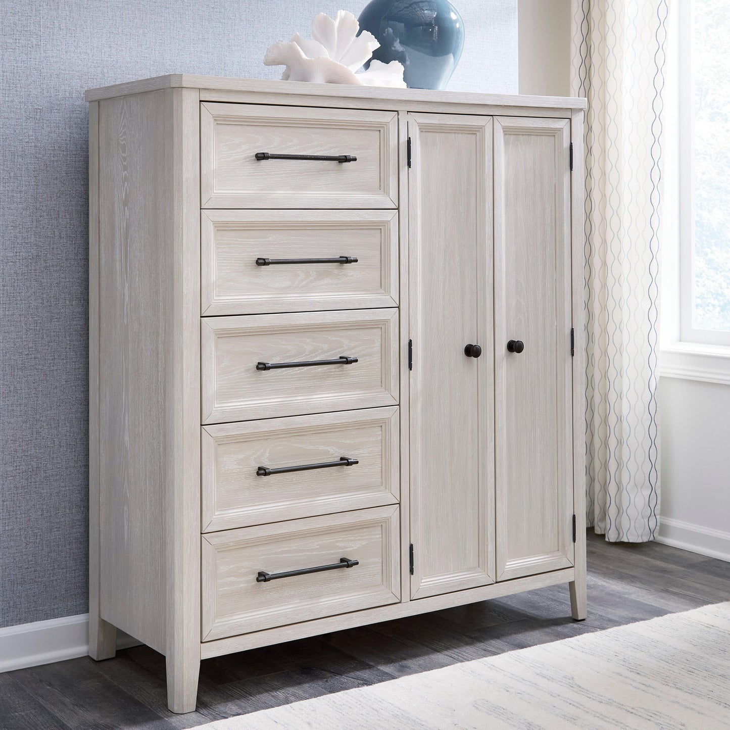 Darbonton Door Chest