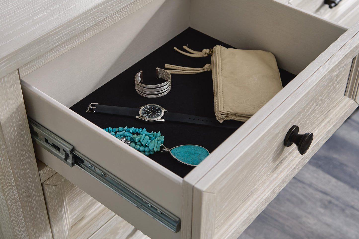 Darbonton Door Chest